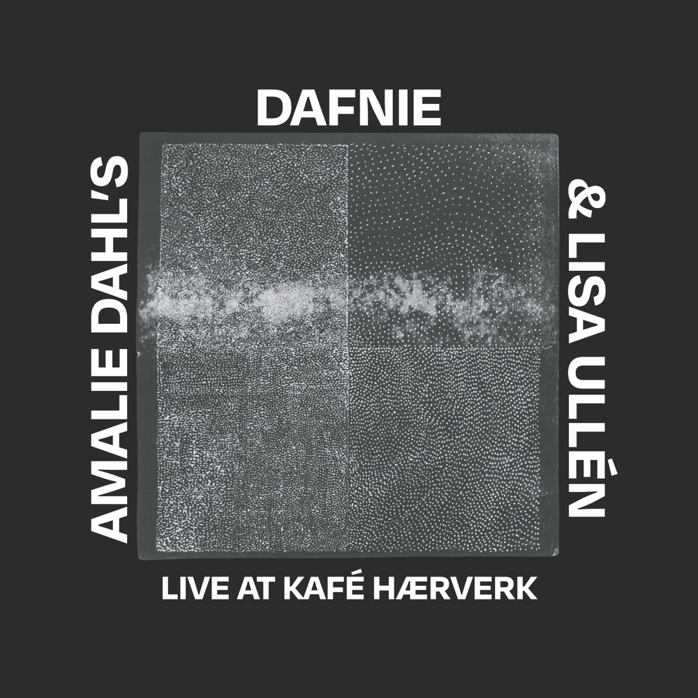 Portada de «Live at Kafé Hærverk», d'Amalie Dahl's Dafnie