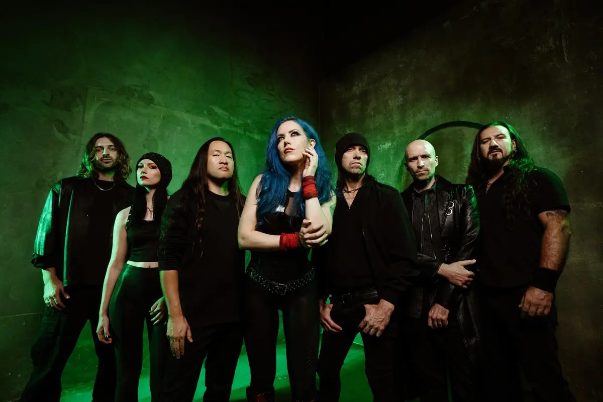 DragonForce, en la imatge de promoció del disc homònim
