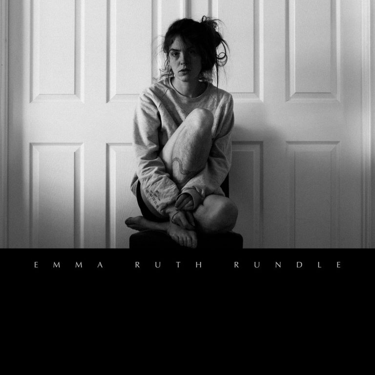 La portada de «Marked for Death», d'Emma Ruth Rundle, al catàleg de Sargent House