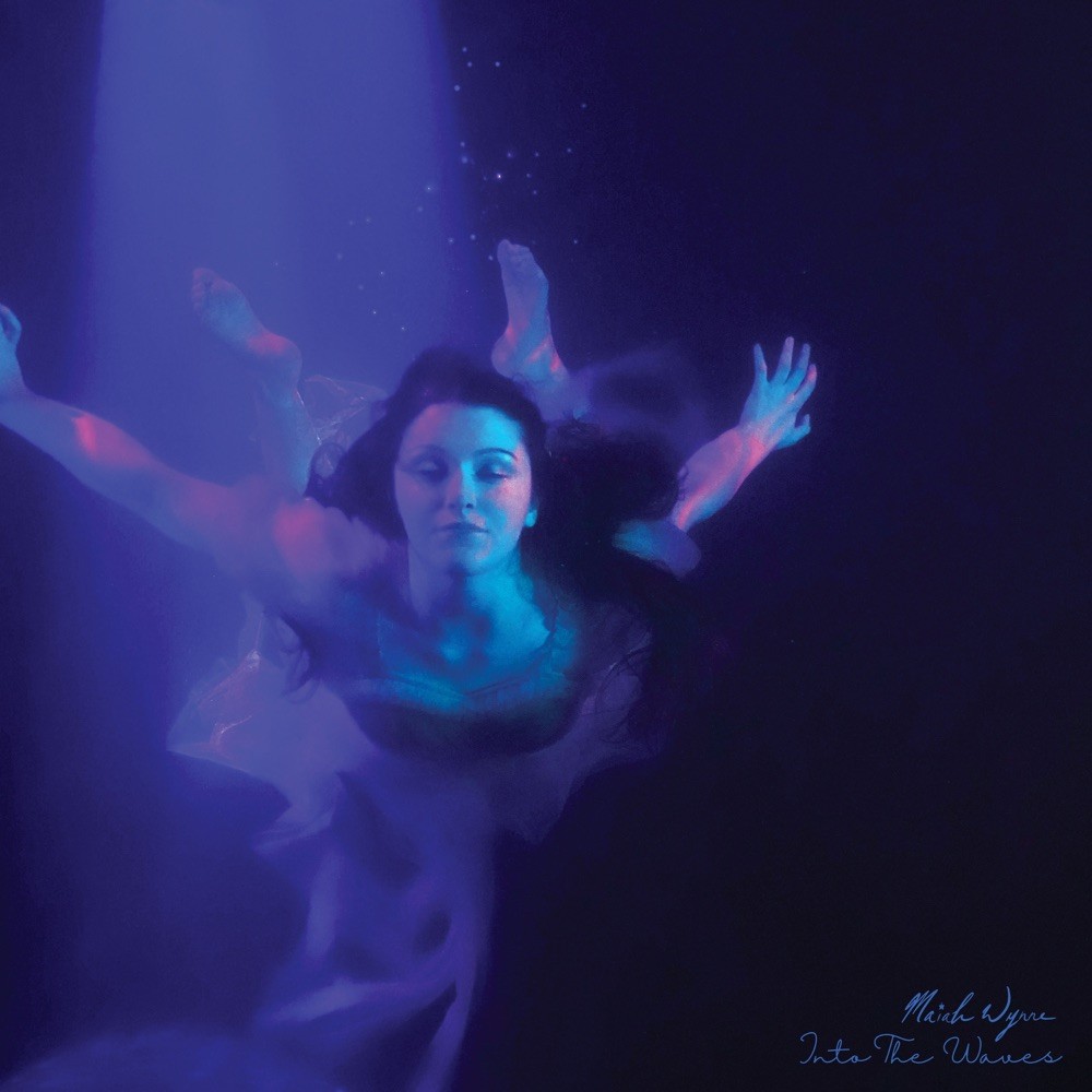 La portada d'«Into The Waves», de Maiah Wynne