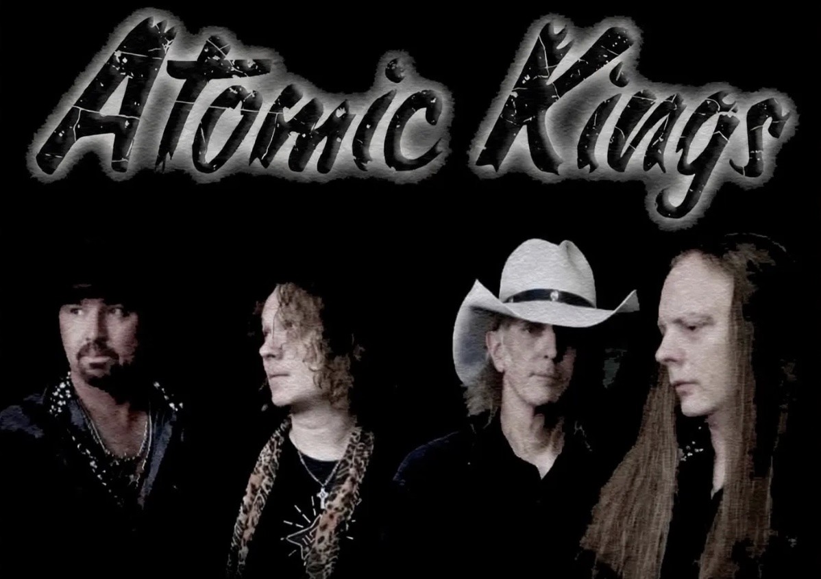 Els quatre membres d'Atomic Kings en una imatge promocional de l'octubre del 2026