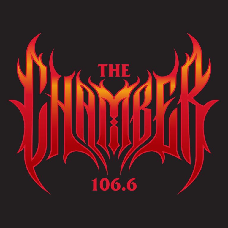 Logotip de l'emissora The Chamber 106.6 de «Grand Theft Auto VI», amb lletres de flama vermelles i grogues sobre fons negre