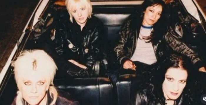Fotografia de promoció de L7 per a la gira de comiat «The Last Hurrah», del 2026