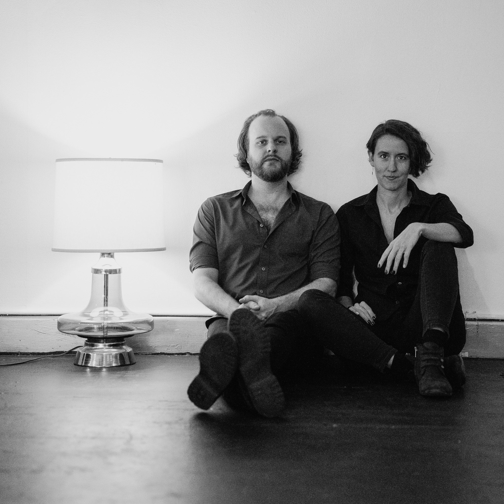 Emily Rach Beisel i Bill Harris, el duo de Chicago Madam Orange, fotografiats per Ricardo Adame