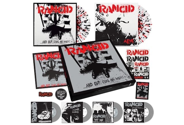 La caixa d'aniversari de «...And Out Come The Wolves» de Rancid, amb els dos LP i els quatre singles de set polzades