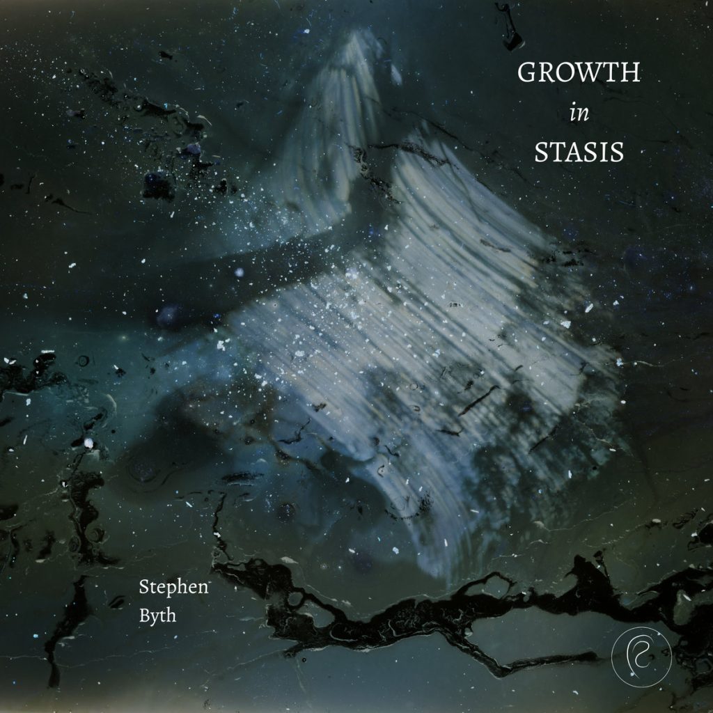 Portada de «Growth in Stasis», de Stephen Byth